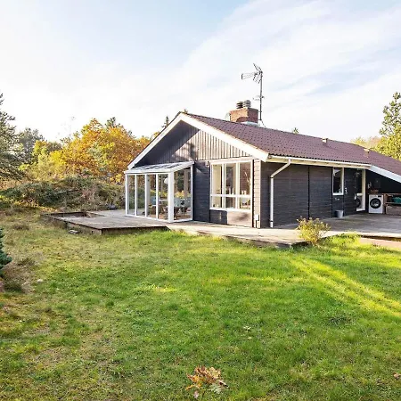 Holiday home 6 Person In Glesborg Fjellerup Strand